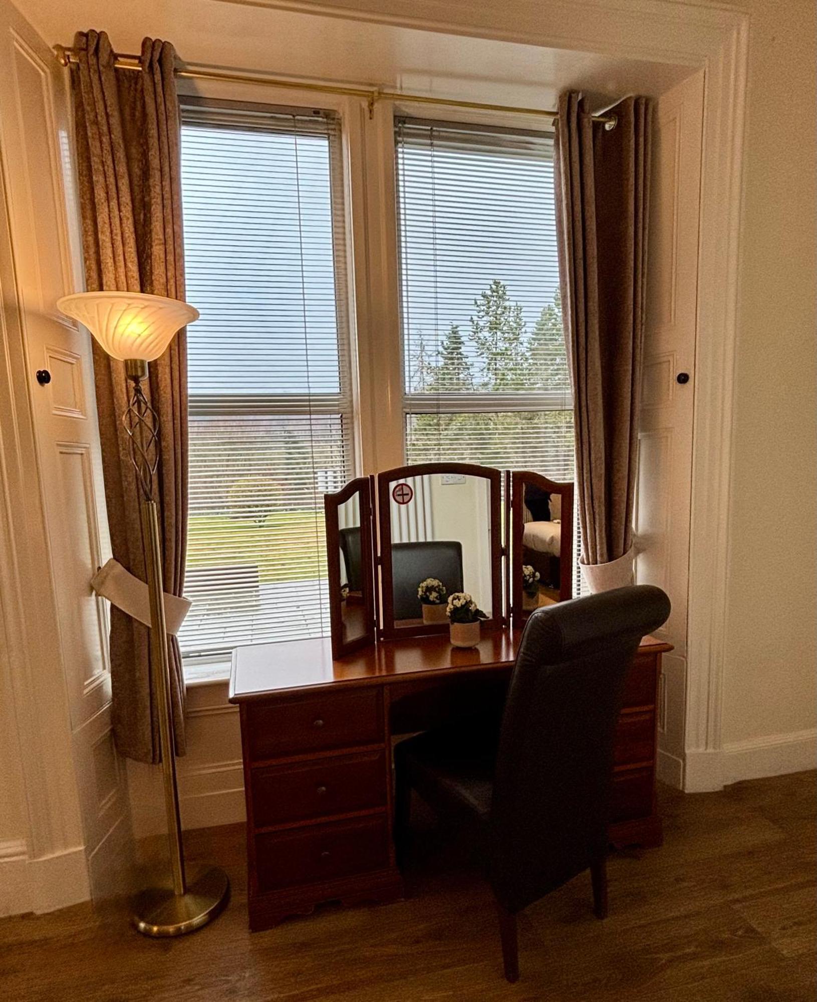 The Claymore Guest House Питлохри Экстерьер фото